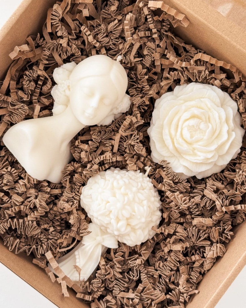 zestaw prezentowy świec sojowych z piwonią i marzycielką candy candles