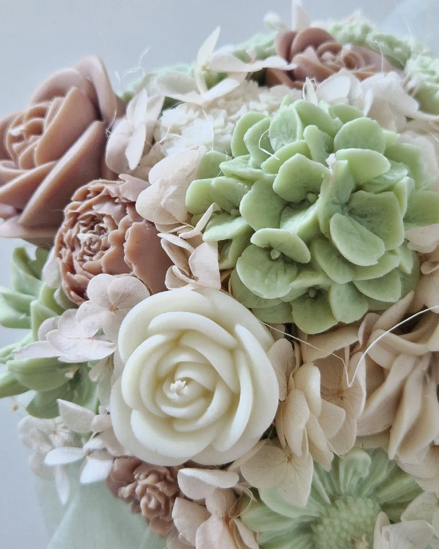 Ręcznie wykonany flower box ze świec sojowych