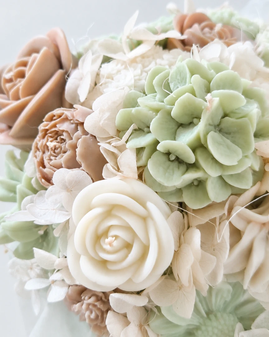 Ręcznie wykonany flower box ze świec sojowych